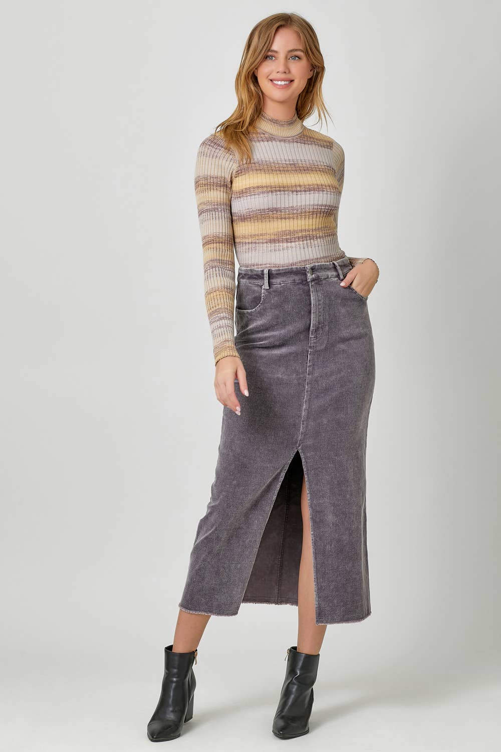 60742 Washed Front Slit Corduroy Skirt