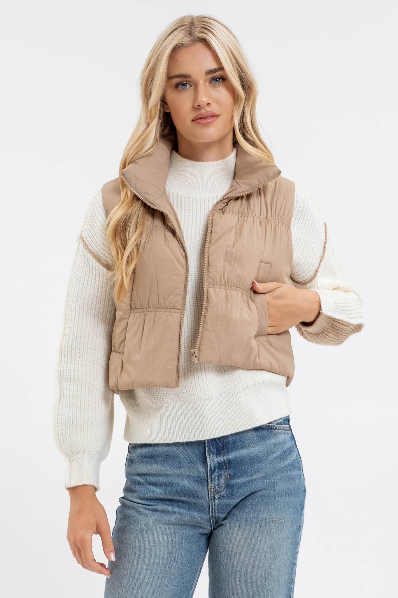 COLLARED ZIP UP CROPPED PUFFER VEST