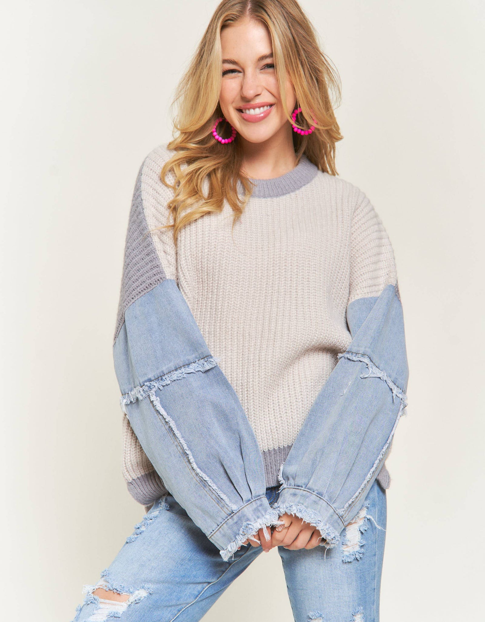 CESW3192 - FRAYED DENIM SLEEVE SWEATER TOP