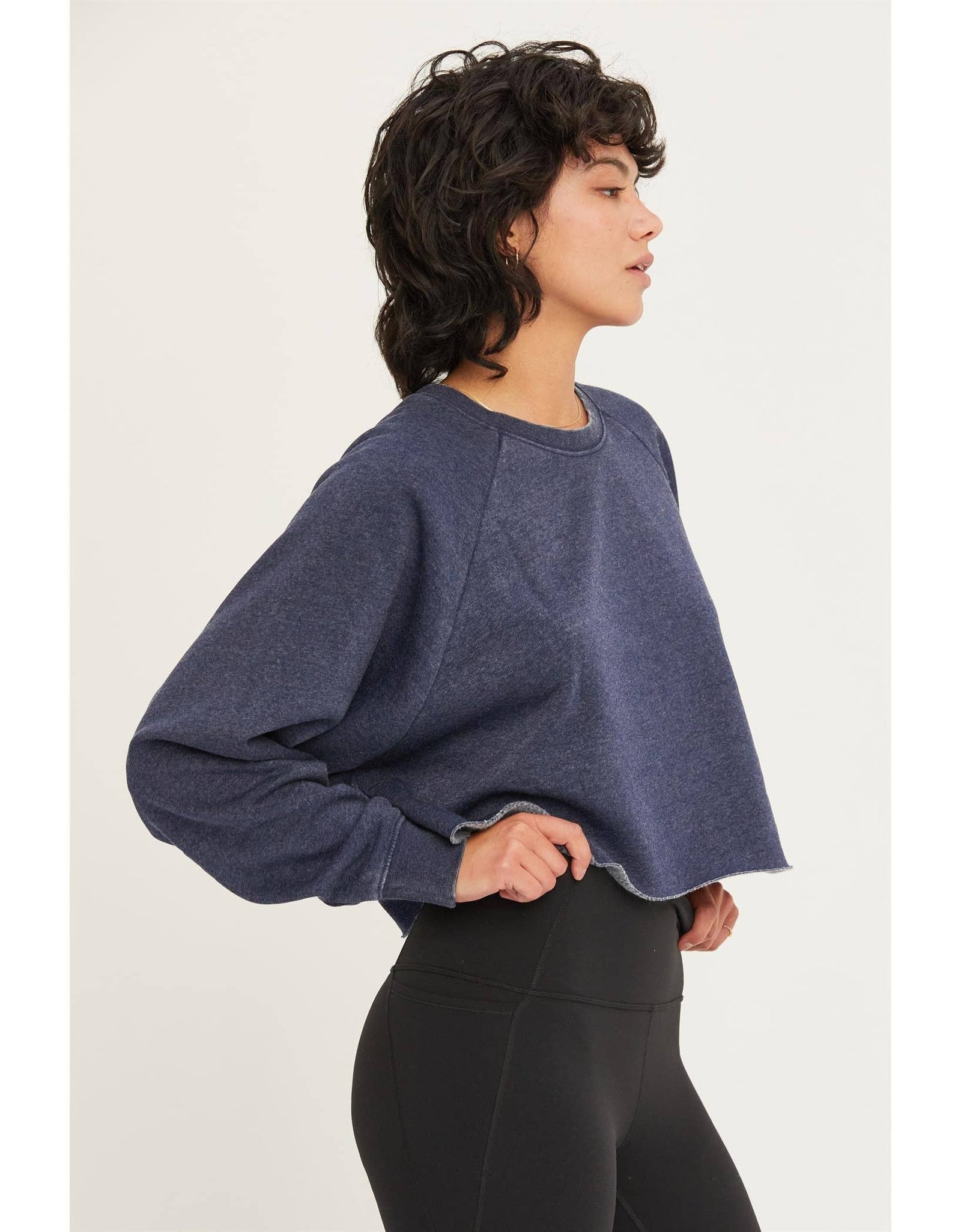 DZ25A138-Raw Hem Cropped Sweatshirt