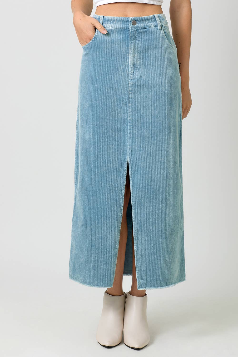 60742 Washed Front Slit Corduroy Skirt