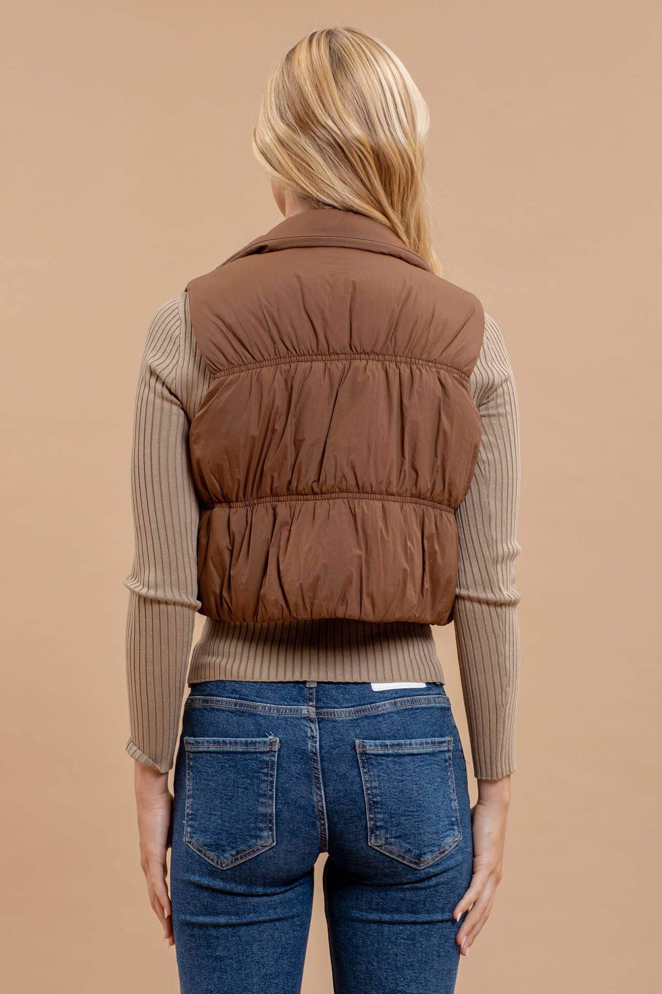 COLLARED ZIP UP CROPPED PUFFER VEST