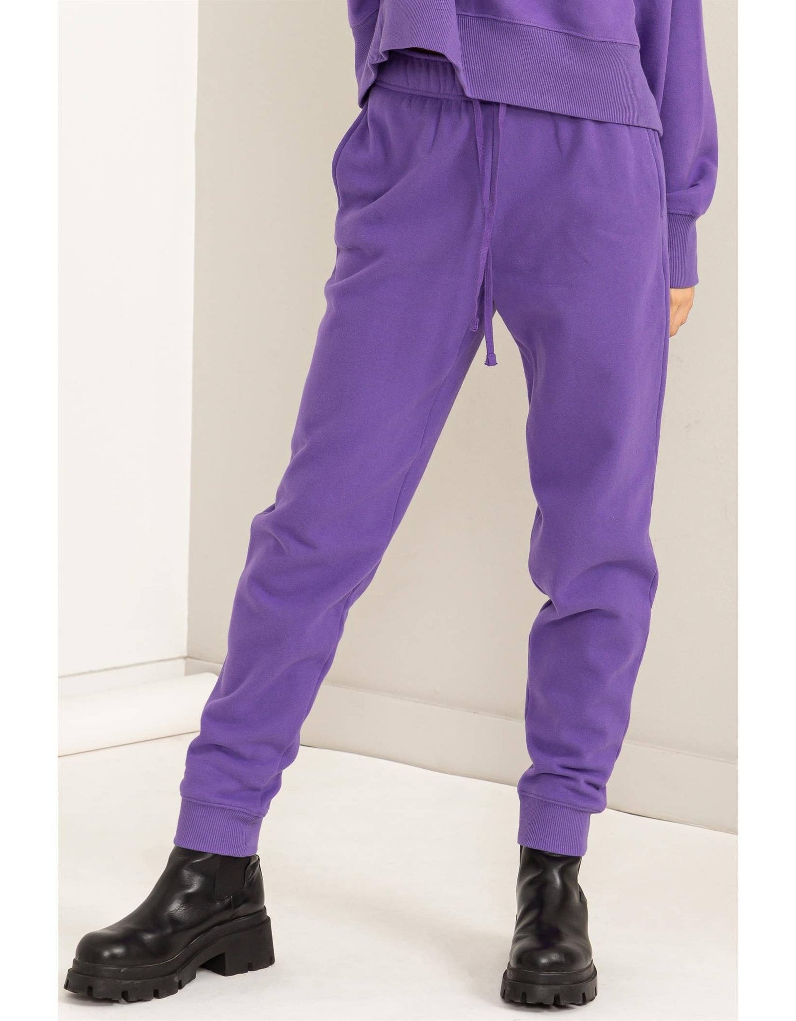 DZ24A332-Mid-rise Drawstring Jogger Pants