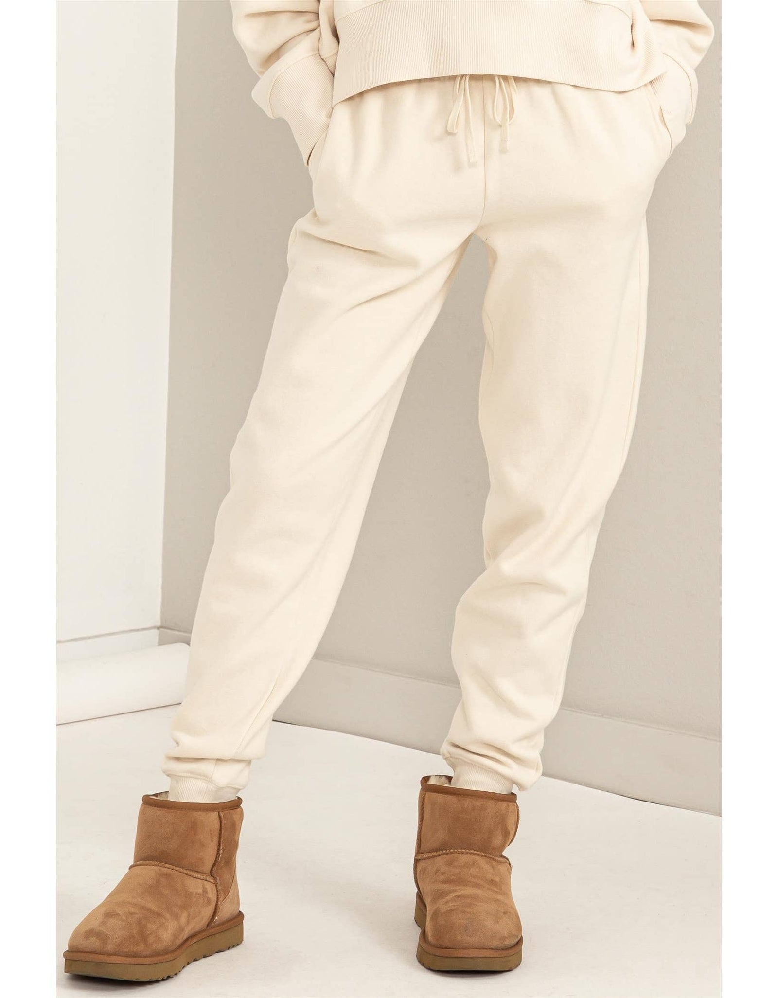 DZ24A332-Mid-rise Drawstring Jogger Pants